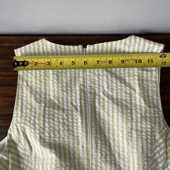 Crown & Ivy, size 8, green and white stripe seersucker mini knee length dress - Picture 5 of 8